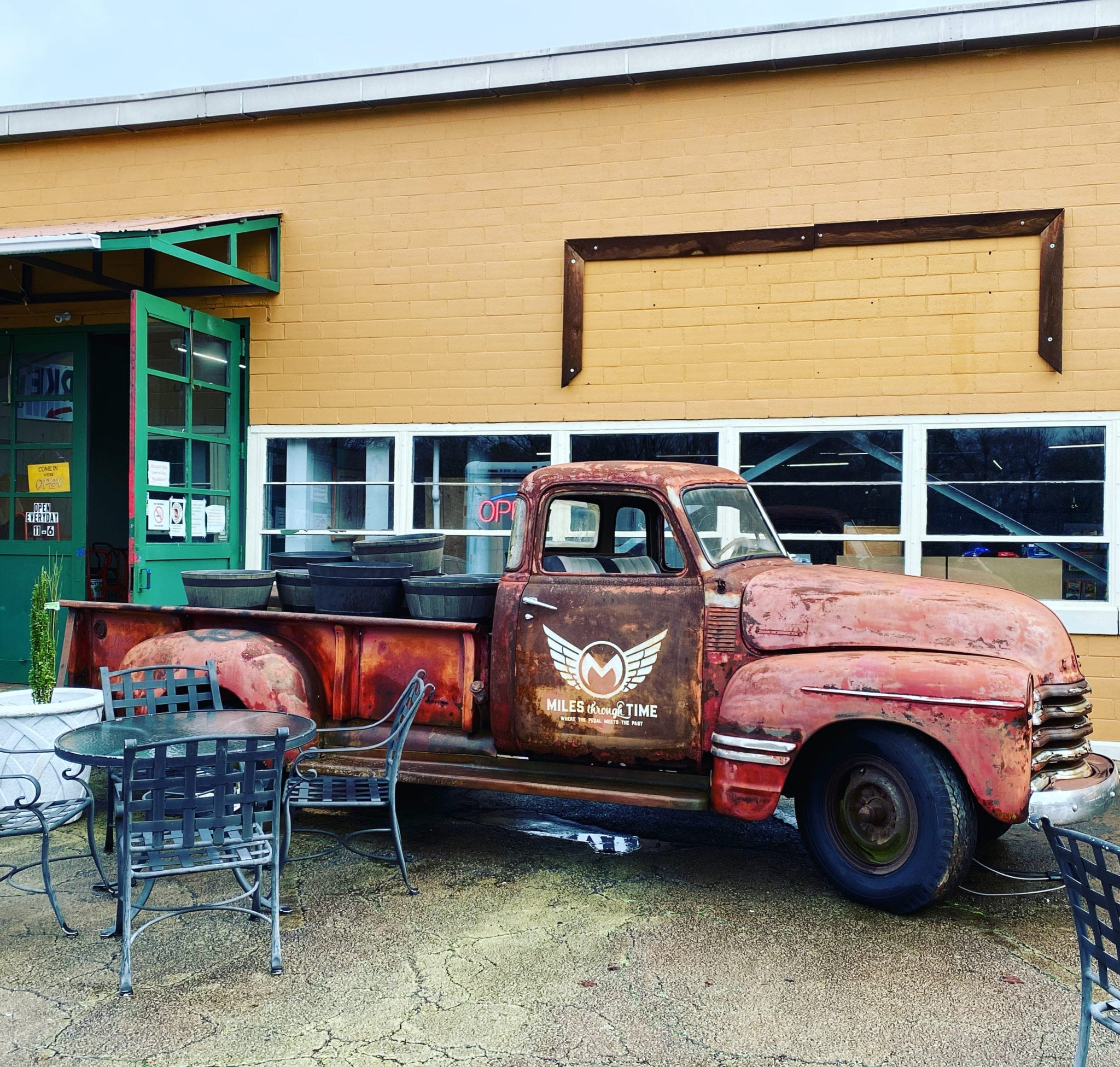 Car Museum in Atlanta area - Miles Through Time Automotive Museum